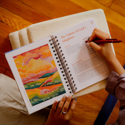 Bible In A Year: 52-Week Study (Pink)